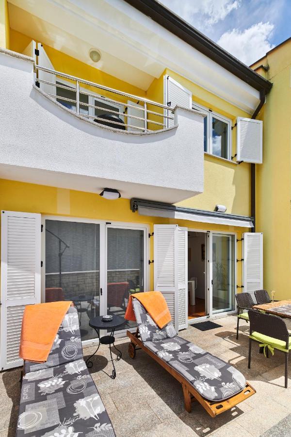 Villa Perla อูมัค ภายนอก รูปภาพ